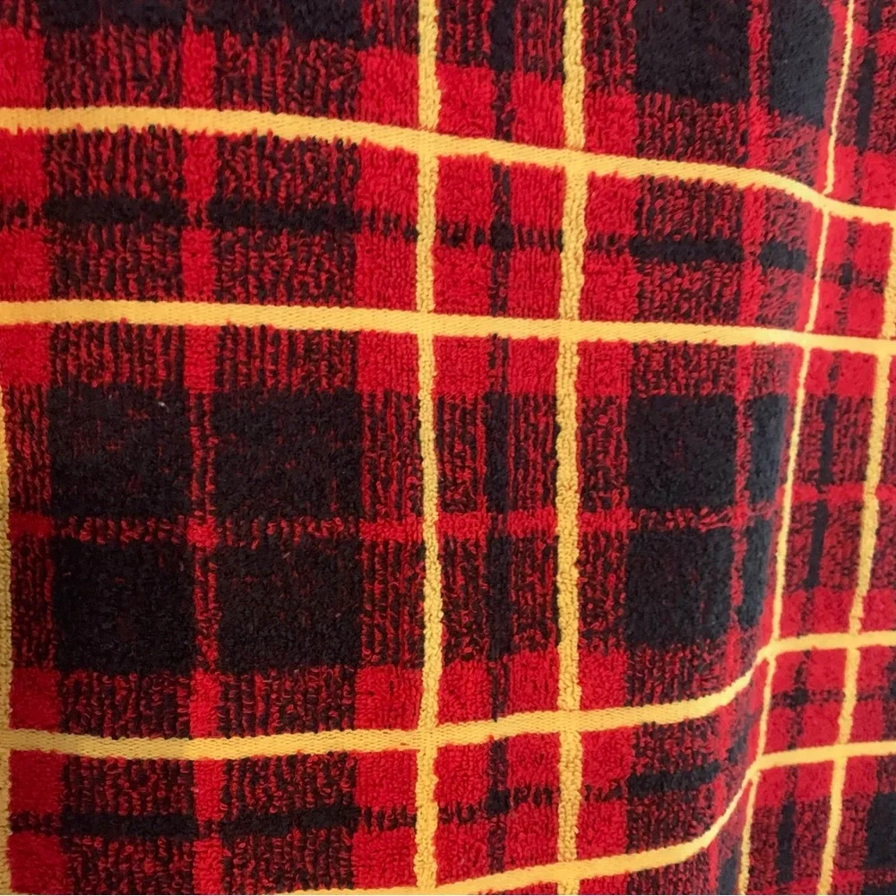 vintage Finlay’s bath towel Tartan Made In Scotland Pure Cotton